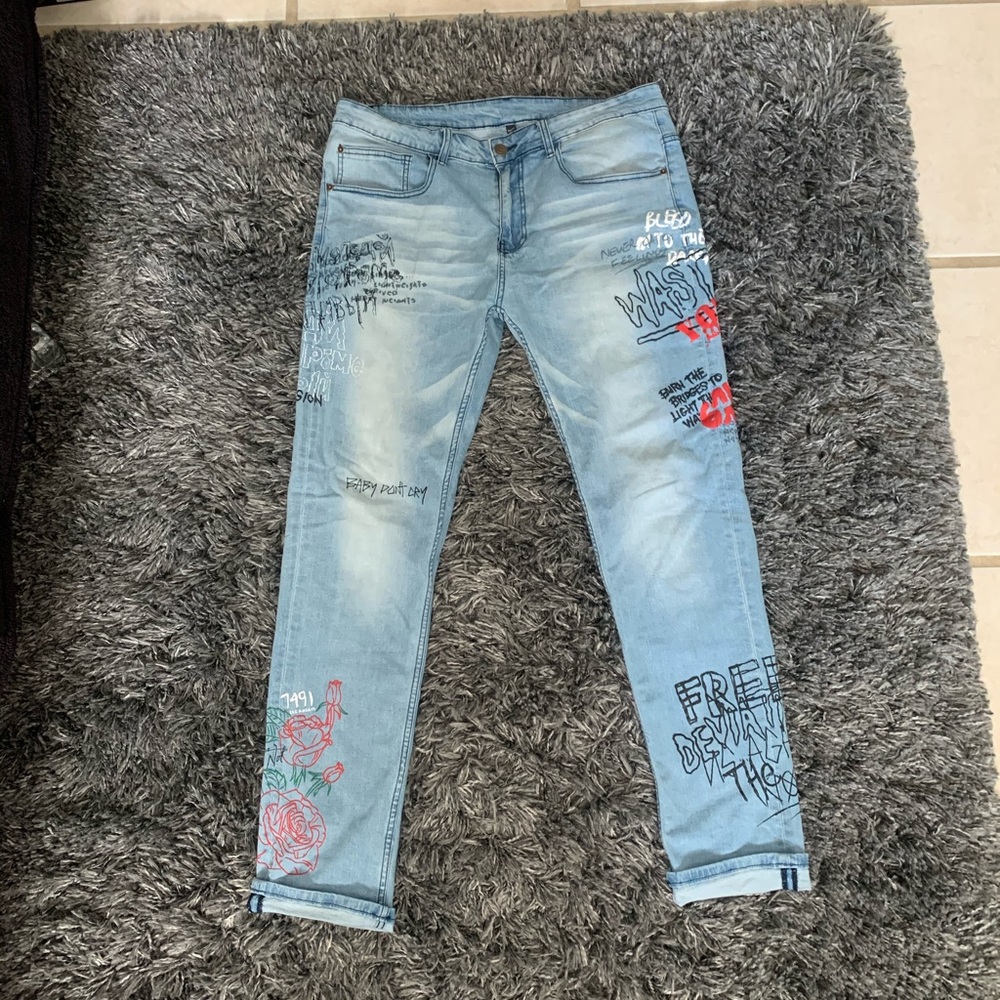 Young & Reckless Graffiti Jeans, Size 34